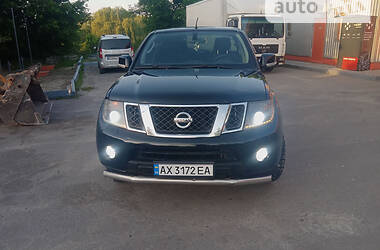 Пикап Nissan Navara 2012 в Харькове