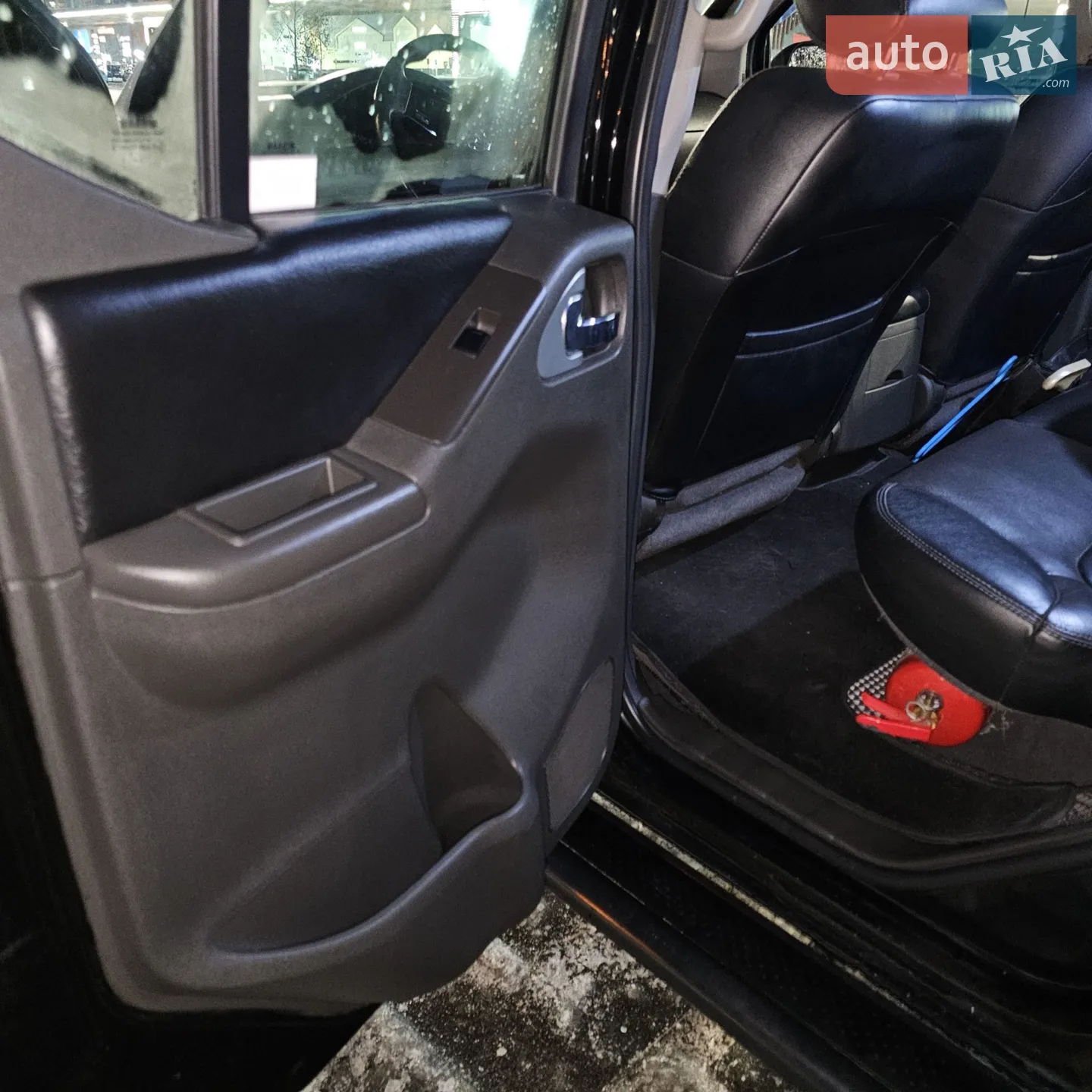 2010 Nissan Navara (Frontier) - мініатюра 33