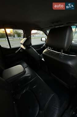 Пикап Nissan Navara 2007 в Днепре