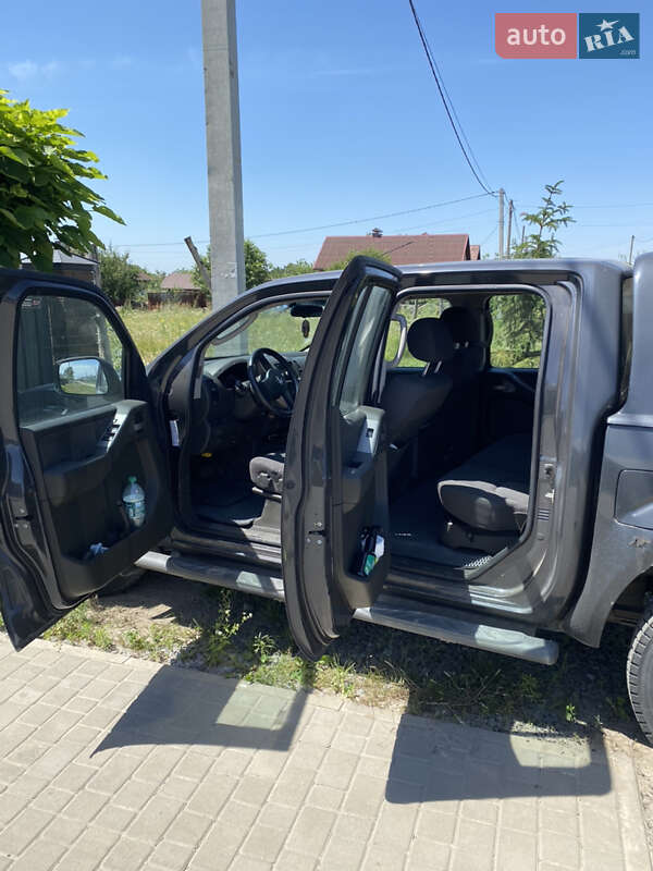 Пікап Nissan Navara 2007 в Полтаві