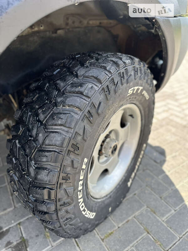 Пікап Nissan Navara 2003 в Міжгір'ї