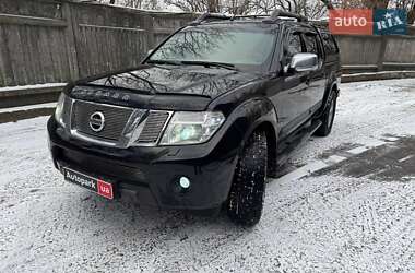 Пікап Nissan Navara 2012 в Києві