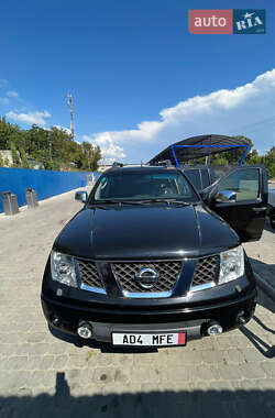 Пікап Nissan Navara 2007 в Запоріжжі