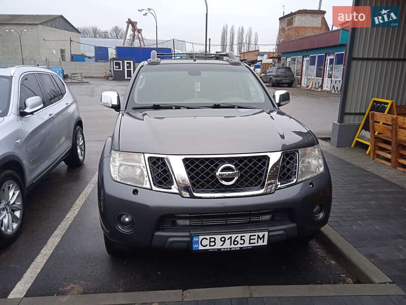Пікап Nissan Navara 2011 в Чернігові
