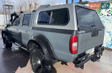 Пикап Nissan Navara 2005 в 