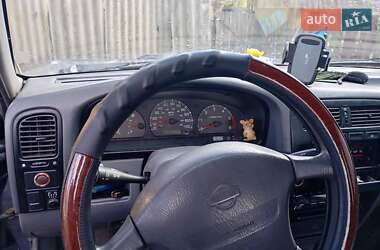 Пікап Nissan Navara 2004 в 
