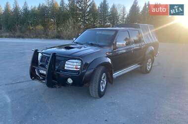 Пікап Nissan Navara 2004 в 