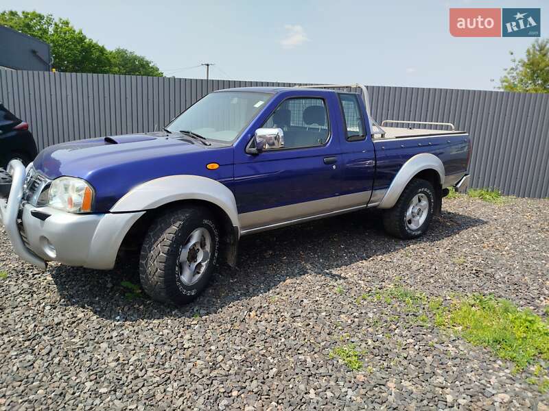 Nissan Navara 2004