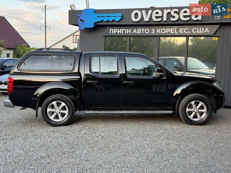 Пікап Nissan Navara 2012 в Хмельницькому