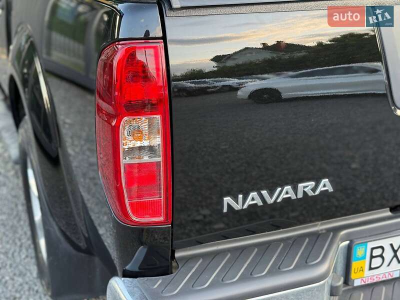 Пікап Nissan Navara 2012 в Хмельницькому