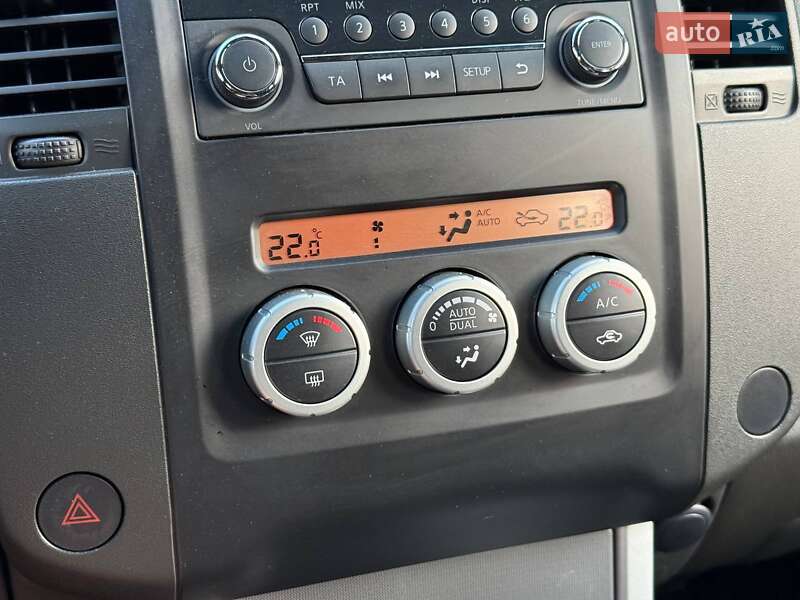 Пікап Nissan Navara 2012 в Хмельницькому