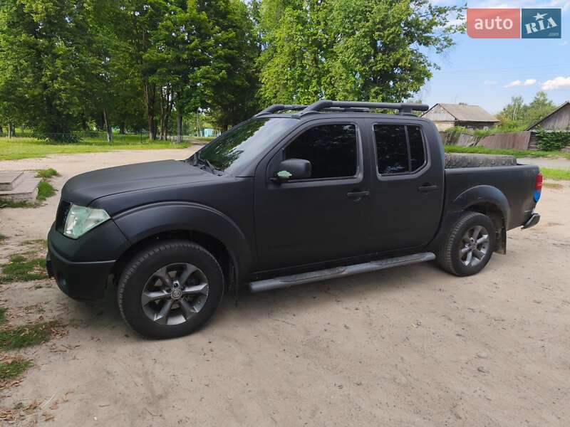 Пикап Nissan Navara 2008 в Городне