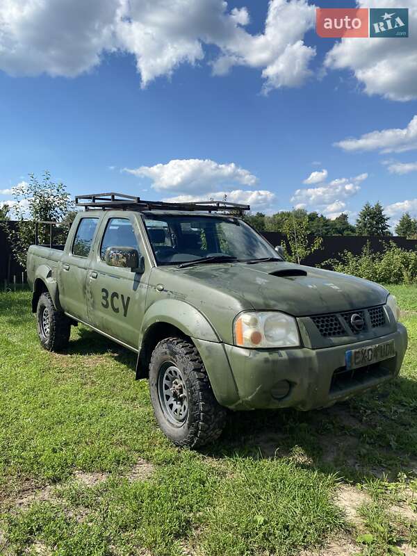 Nissan Navara 2004