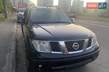 Пикап Nissan Navara 2007 в Киеве