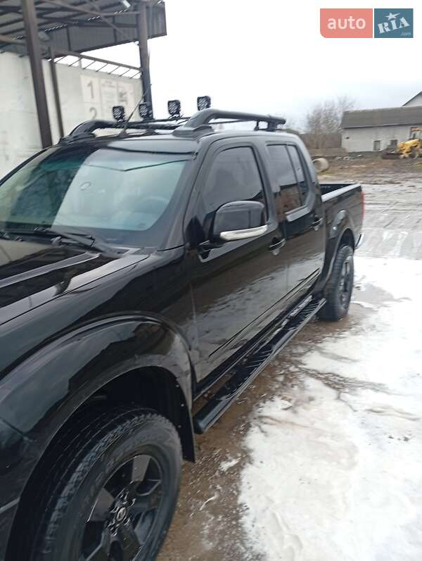 Пікап Nissan Navara 2008 в Товсте