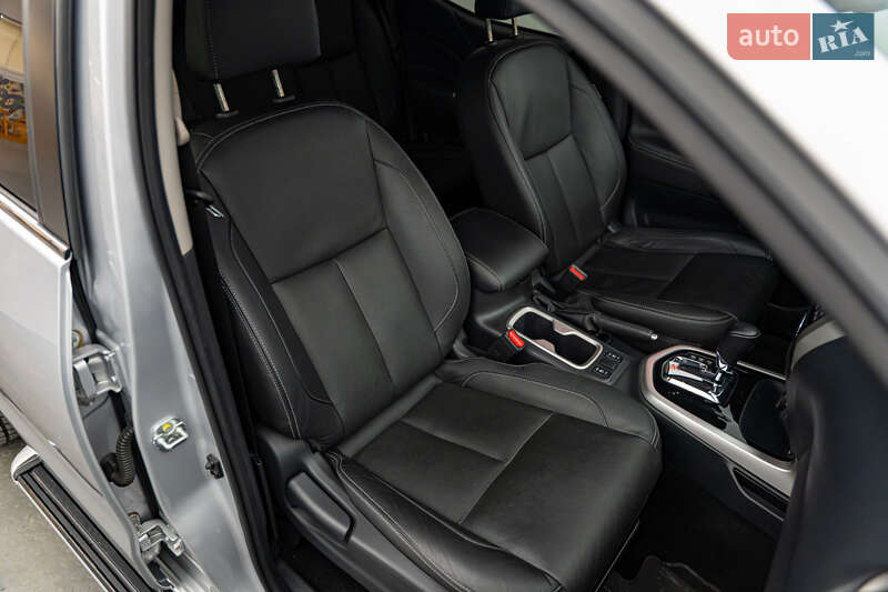 Пикап Nissan Navara 2019 в Киеве фото 16 Пикап Nissan Navara 2019 в Киеве