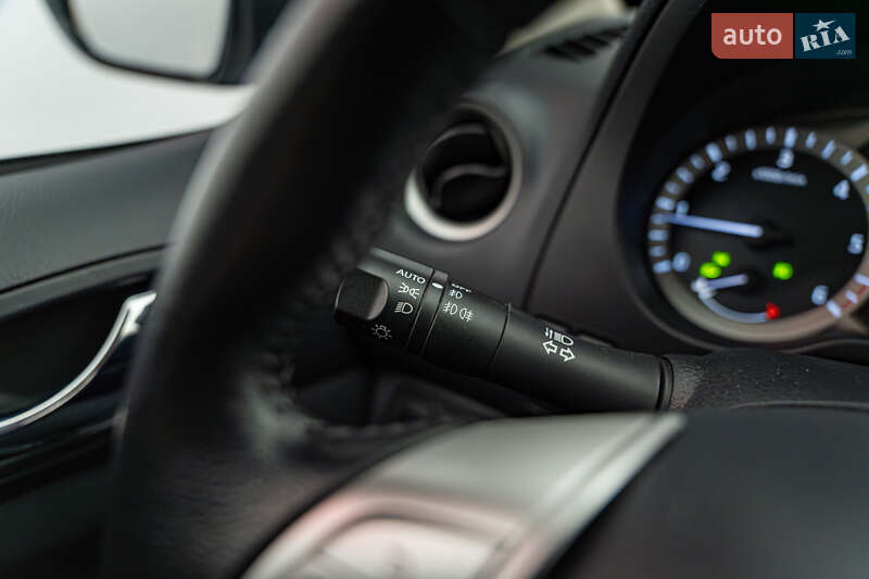 Пикап Nissan Navara 2019 в Киеве фото 11 Пикап Nissan Navara 2019 в Киеве