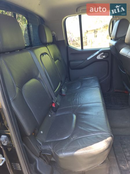 Пикап Nissan Navara 2008 в Запорожье