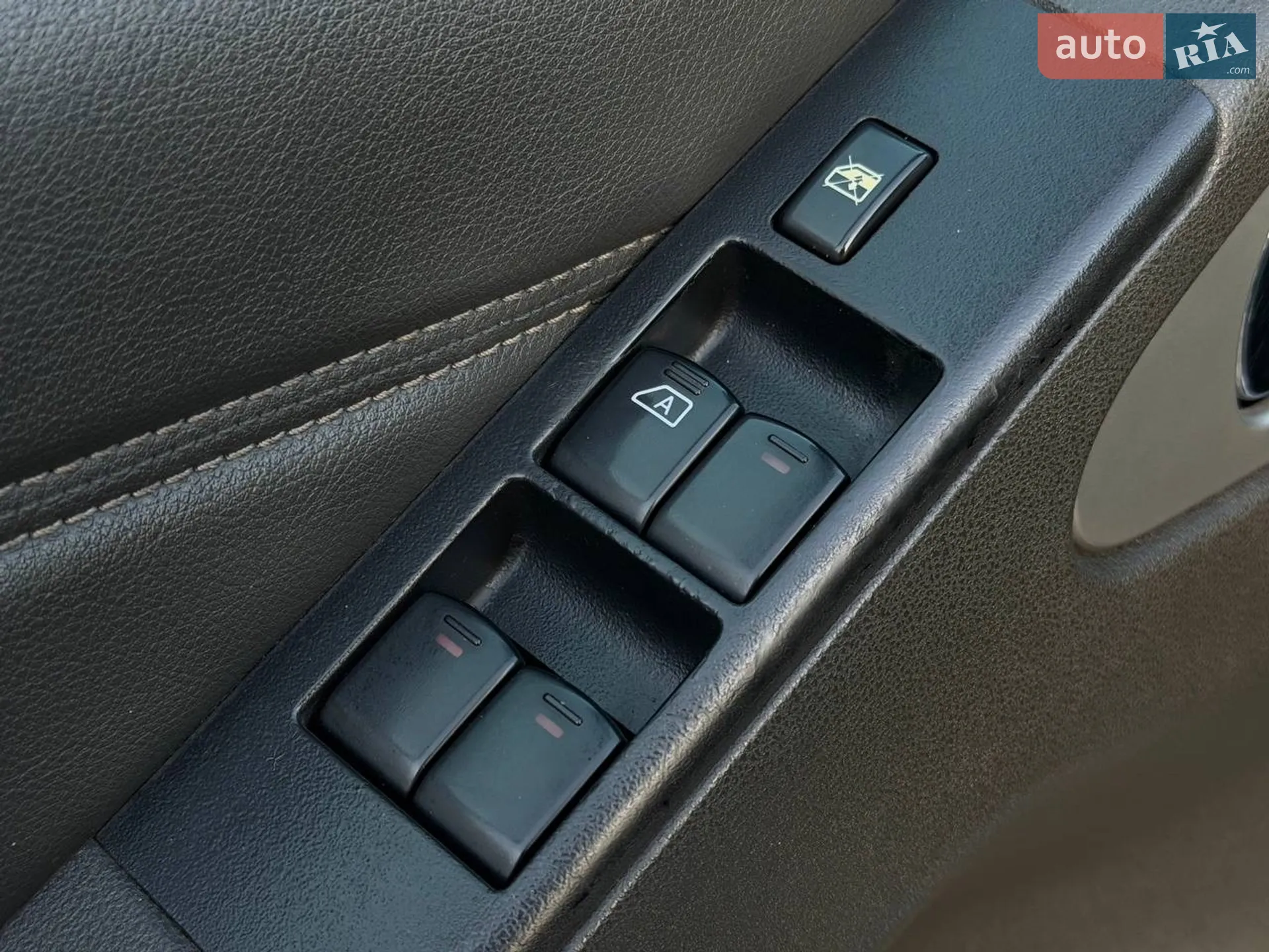 2013 Nissan Navara (Frontier) - мініатюра 41