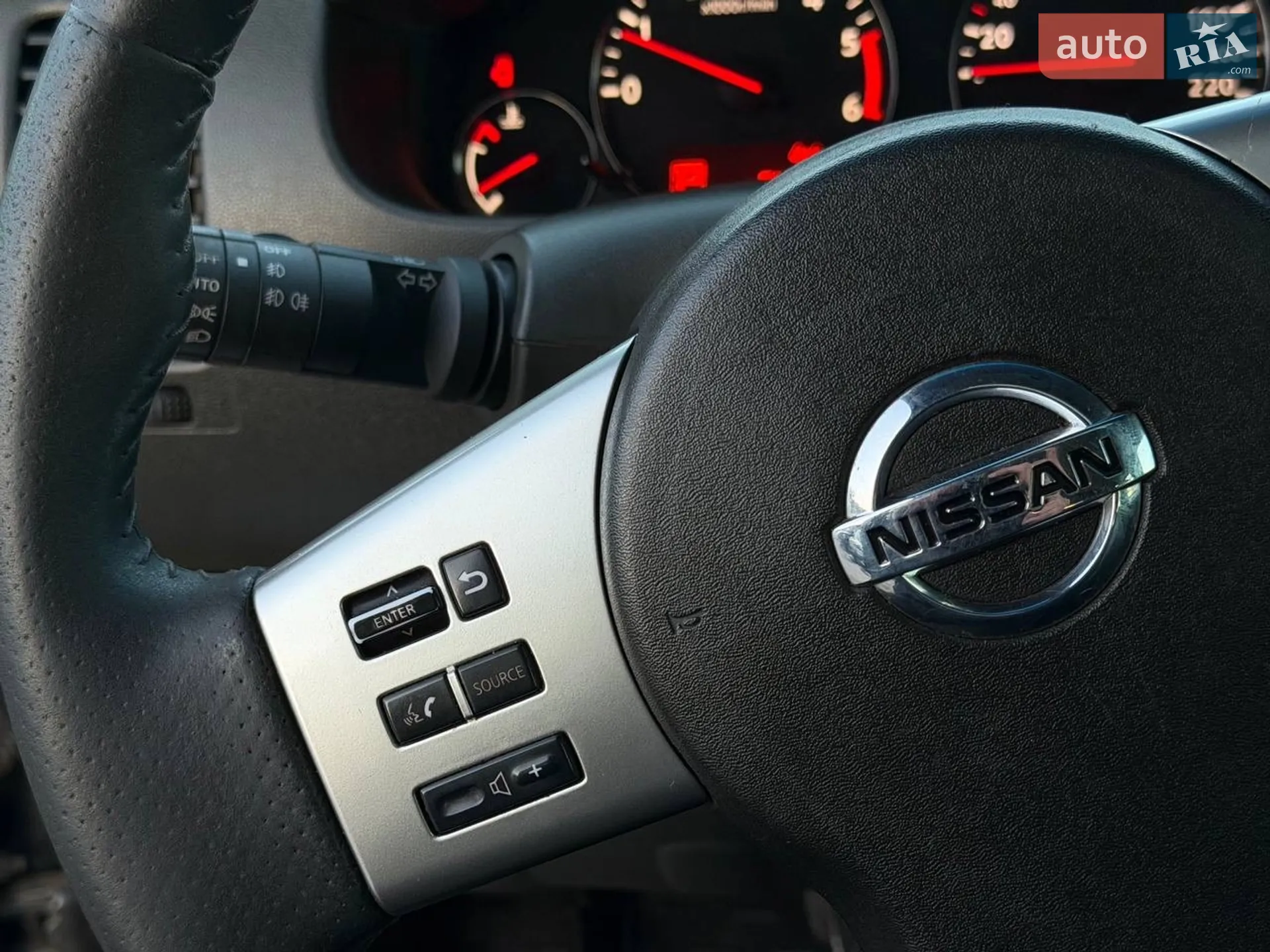 2013 Nissan Navara (Frontier) - мініатюра 31