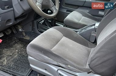 Пікап Nissan Navara 2011 в Ужгороді