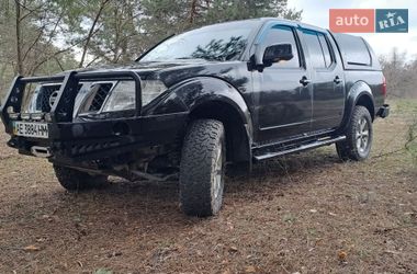 Пікап Nissan Navara 2010 в Дніпрі