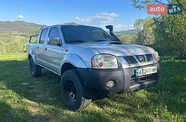 Пикап Nissan Navara 2004 в Надворной