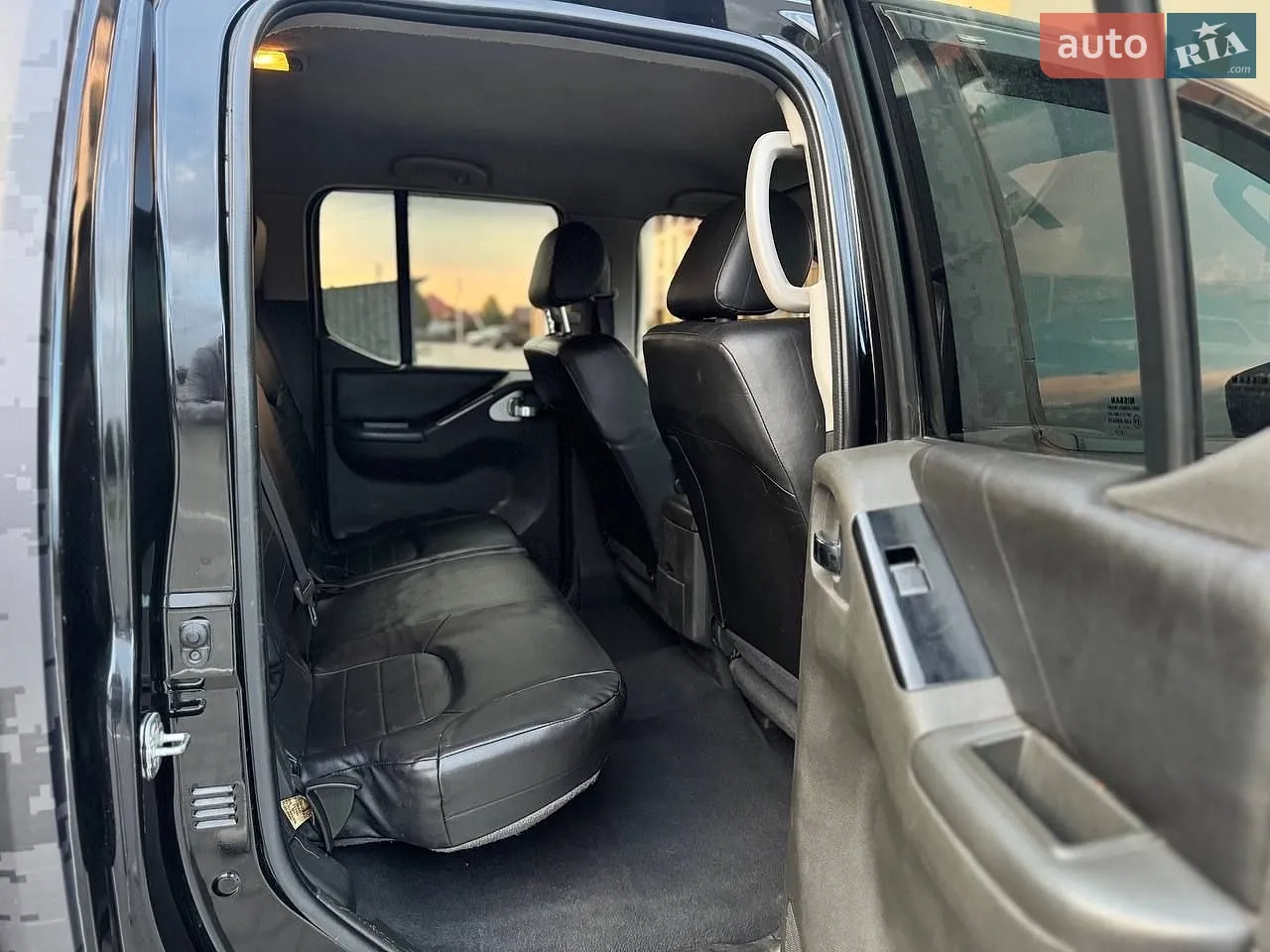 2010 Nissan Navara (Frontier) - мініатюра 13