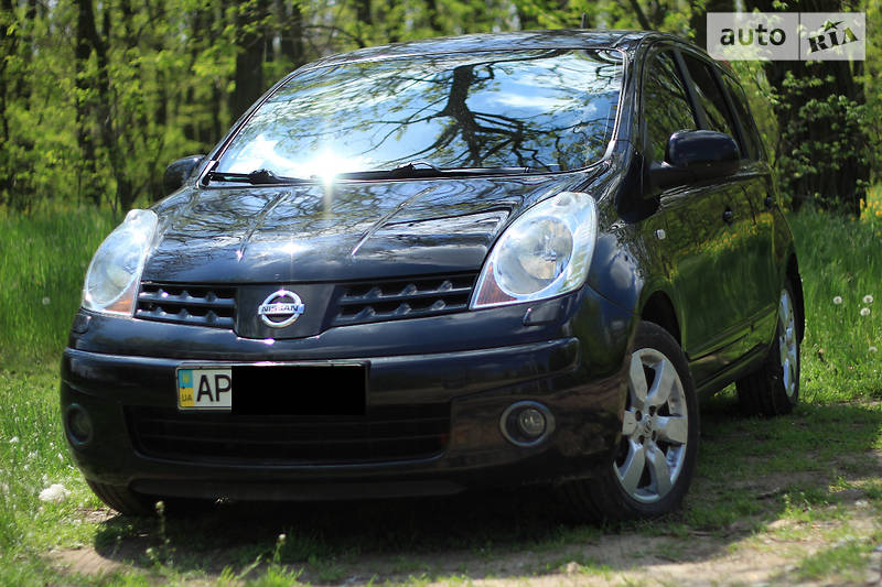 Хэтчбек Nissan Note 2008 в Мелитополе