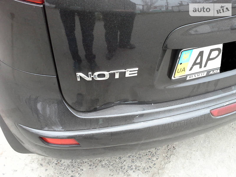 Хэтчбек Nissan Note 2008 в Мелитополе