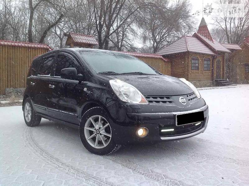 Хэтчбек Nissan Note 2008 в Днепре