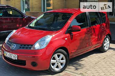 Хэтчбек Nissan Note 2008 в Ровно