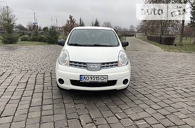 Хэтчбек Nissan Note 2008 в Мукачево