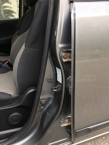 Хетчбек Nissan Note 2011 в Борщеві фото 75 Хетчбек Nissan Note 2011 в Борщеві