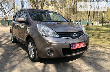 Хетчбек Nissan Note 2011 в 