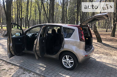 Хетчбек Nissan Note 2011 в 