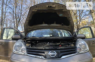 Хетчбек Nissan Note 2011 в 