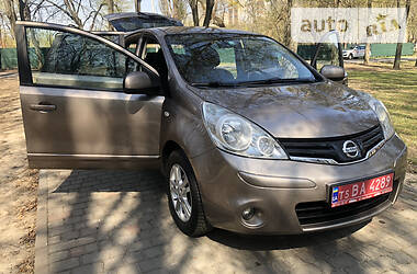 Хетчбек Nissan Note 2011 в 