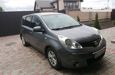 Хетчбек Nissan Note 2010 в 