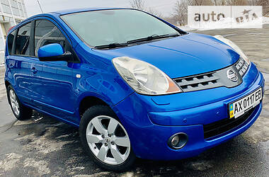 Хэтчбек Nissan Note 2008 в 