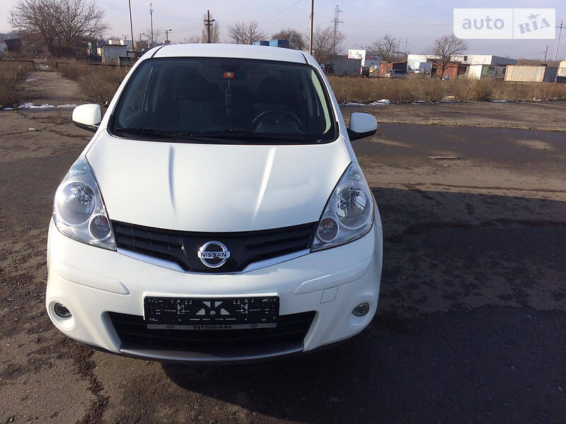 Хэтчбек Nissan Note 2010 в Одессе