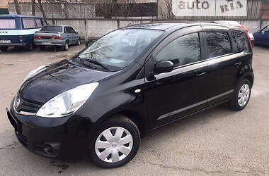 Хэтчбек Nissan Note 2011 в Ровно