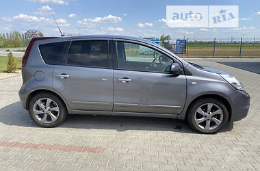 Хэтчбек Nissan Note 2011 в Ужгороде