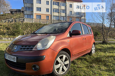 Хэтчбек Nissan Note 2006 в Яремче