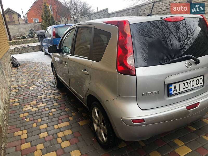 Хэтчбек Nissan Note 2008 в Днепре
