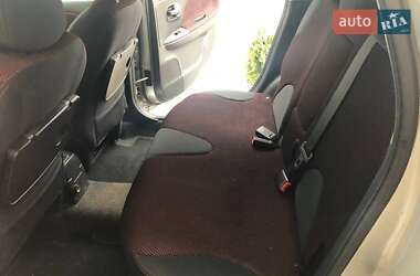 Хэтчбек Nissan Note 2008 в 