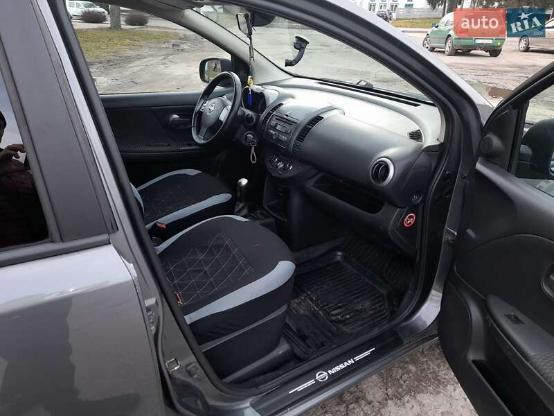 Хэтчбек Nissan Note 2006 в Дубно фото 23 Хэтчбек Nissan Note 2006 в Дубно