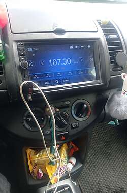 Хэтчбек Nissan Note 2009 в 