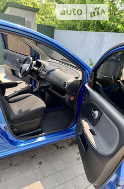 Хэтчбек Nissan Note 2008 в 