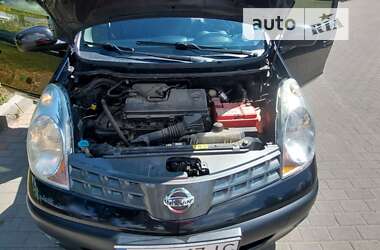 Хэтчбек Nissan Note 2007 в 